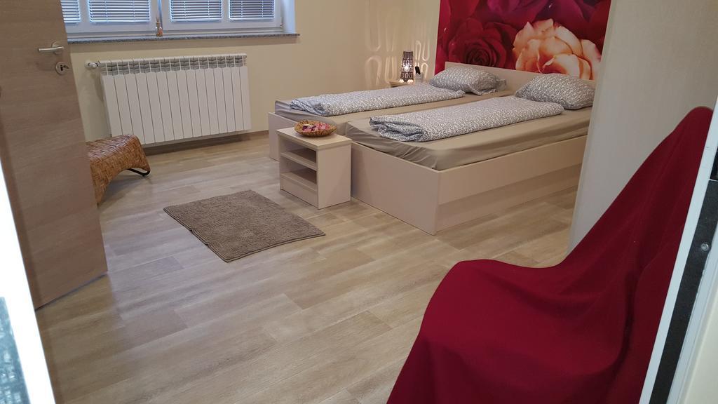 Rosa Bed And Breakfast Podgorje  Buitenkant foto